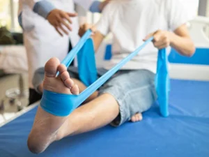 درمان با فیزیوتراپی و ورزش برای شکستگی مچ پا